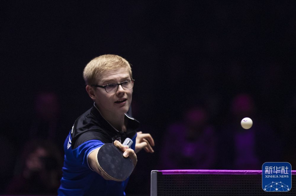 而巴坎布作 而巴坎布作